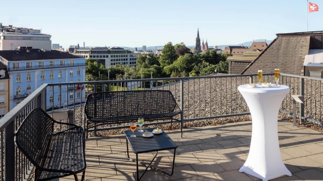 Raum Universum, Dachterrasse 2